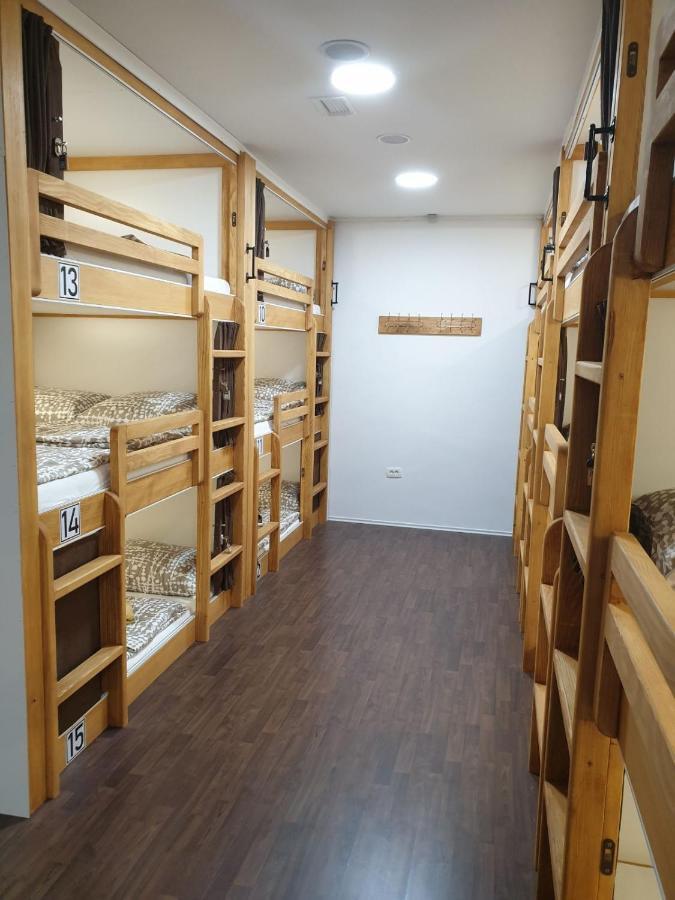 Hostel Railway Любляна Екстериор снимка