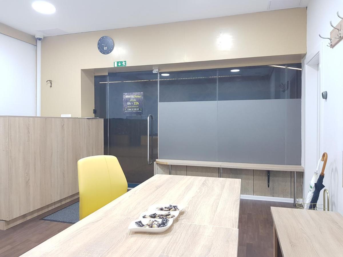 Hostel Railway Любляна Екстериор снимка
